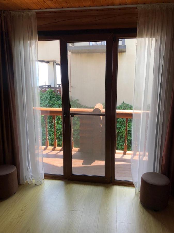 Веселий Кут Hotell Zaliznyi Port Exteriör bild